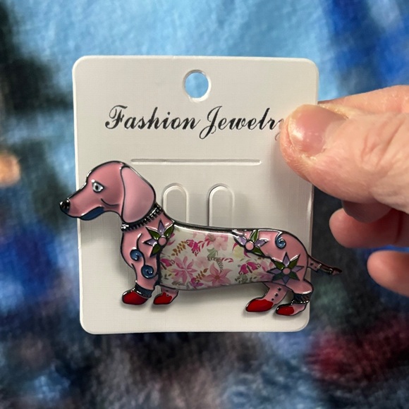 Pink Dachshund Brooch - Picture 2 of 3